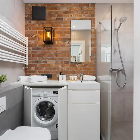 Turquoise With Balcony & Air Conditioning By Renters クラクフ